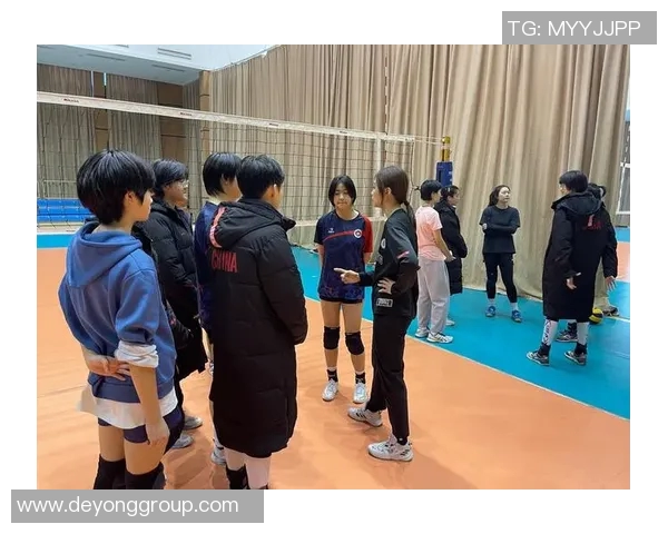 重庆排球队比赛经验的革新与热议引发的排球新思潮