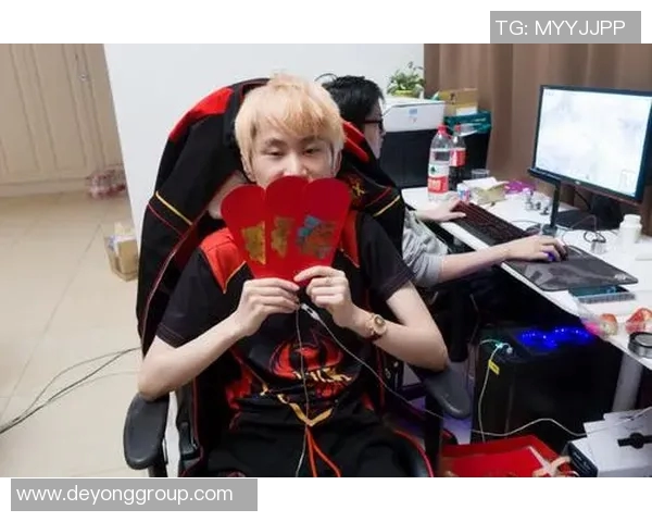 DOTA2战术解析：深入探讨RNG战队的进攻策略与团队协作