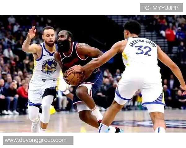 快船与勇士激战12年经典对决直播回顾精彩瞬间解析