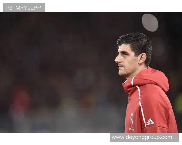 库尔图瓦的传奇之路：从青涩少年到世界级门将的成长历程