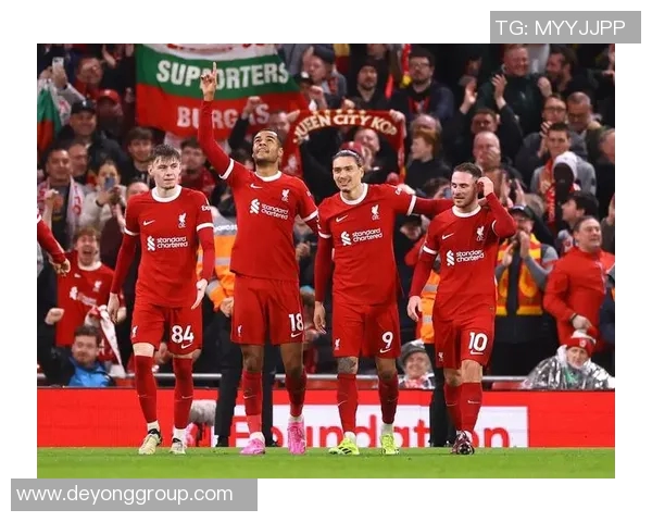 利物浦与曼联历史交锋记录回顾及精彩瞬间分析