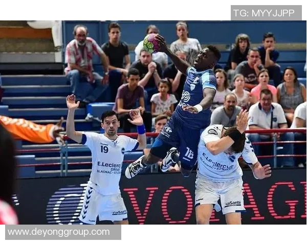 费城球队迎战辛辛那提挑战赛精彩纷呈球迷热情高涨